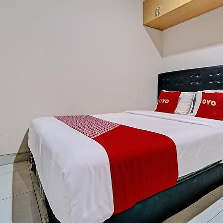 Oyo 92772 Losmen Diah Syariah Langsa Eksteriør billede
