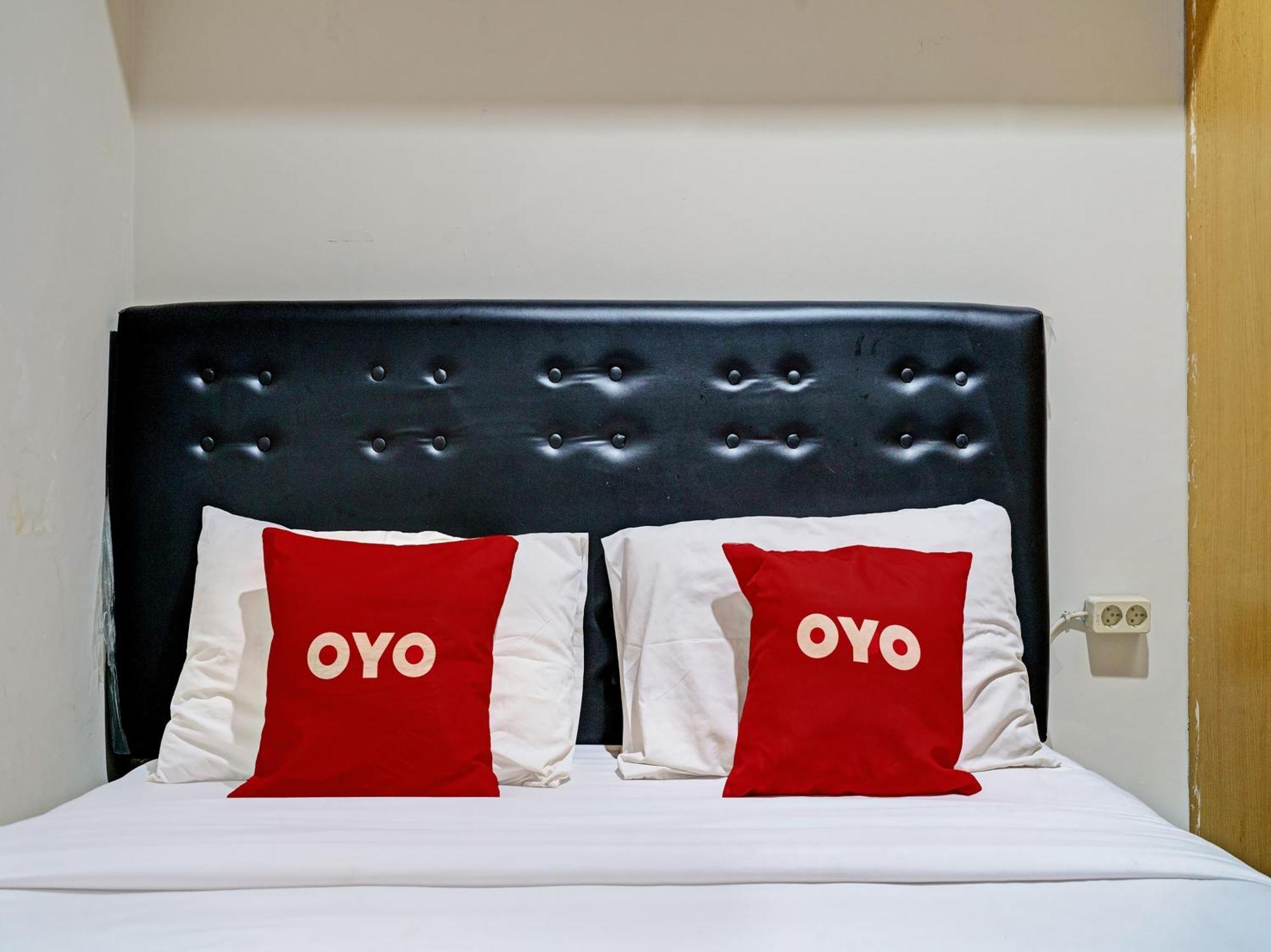 Oyo 92772 Losmen Diah Syariah Langsa Eksteriør billede